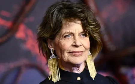 Linda Hamilton of ‘Stranger Things’ Rejects Anti-Aging Pressure