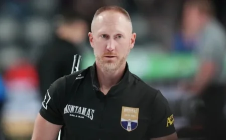 Jacobs Defeats Dunstone, Approaches Canadian Curling Final Bye