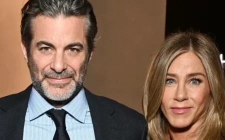 Jennifer Aniston Showcases Chemistry with Boyfriend Jim Curtis