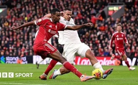 Alexander Isak Challenges Arne Slot in Liverpool News Update