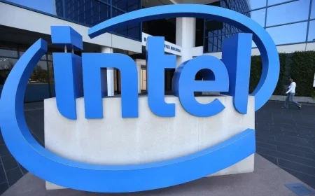 Intel CEO Backs Former TSMC Executive Amid Hiring Controversy