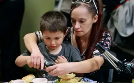 Utah Homeless Receive Thanksgiving Meals at Rescue Mission