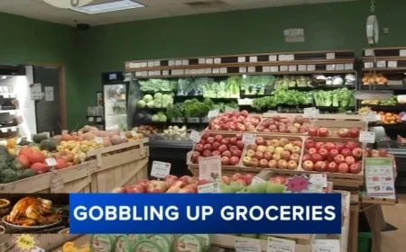 Springfield, Pa. Shoppers Stock Up on Thanksgiving Feasts