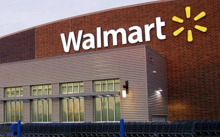 Is Walmart open on Thanksgiving 2025? Holiday hours, pickup options, and what to expect today