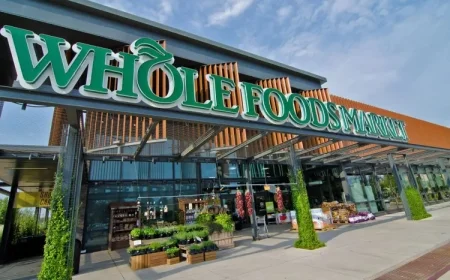 Stores open on Thanksgiving 2025: Who’s operating today—and typical holiday hours to expect