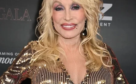 Dolly Parton Delivers Thanksgiving Message During Health Struggle