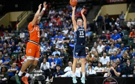 Cougars Triumph Over Miami 72-62 in Thanksgiving Clash