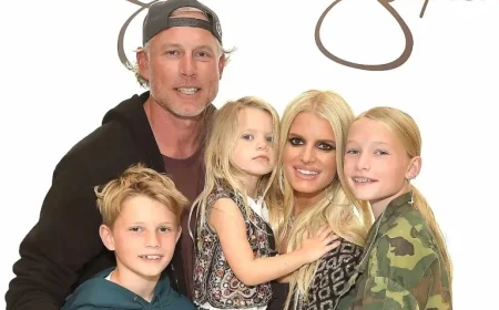 Jessica Simpson Celebrates Thanksgiving with Family and Estranged Husband Eric Johnson