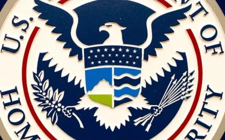 Feds Warn Safari, Chrome, Edge Users Against Purchasing from These Websites