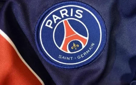 Paris Saint-Germain Faces Monaco in Battle for French Football Lead