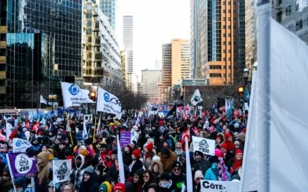 Tens of Thousands Protest Against Legault Government in Union Coalition
