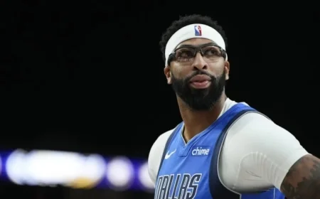 NBA Fans Praise Anthony Davis’ Dominance in Mavs-Lakers Clash
