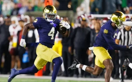 Jeremiyah Love Exits Notre Dame vs. Stanford Game Due to Injury