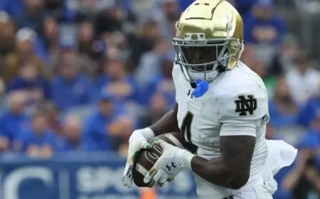 Heisman Hopeful Jeremiyah Love Exits Notre Dame Game Due to Injury