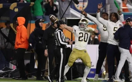 Notre Dame’s Aneyas Williams Scores Touchdown Against Stanford
