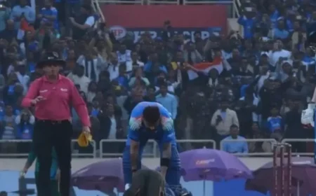 Fan Breaks Security to Honor Kohli’s Milestone 52nd Century