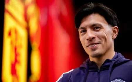 Martinez Prepared to Play, Confirms Amorim