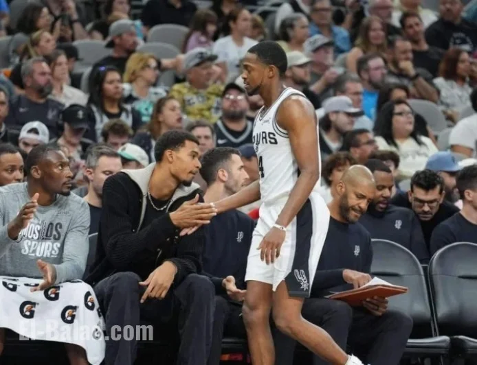 De’Aaron Fox Embraces Role as Victor Wembanyama’s Sidekick