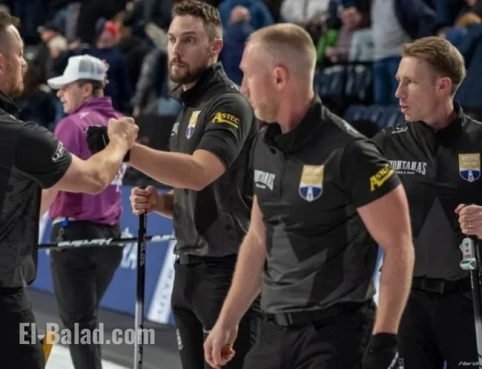 Jacobs Defeats Dunstone, Nears Bye to Canadian Curling Final