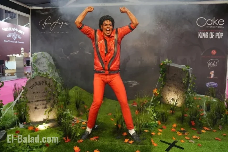 Life-Size Michael Jackson Cake Tribute Unveiled at Birmingham Show