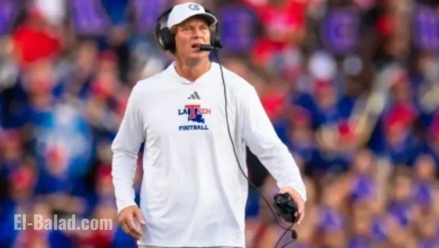 Unique Halloween Costumes in D.C.: ‘Hooyah’ Melania and RIF Parody