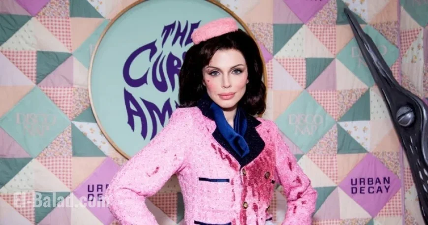 Julia Fox Defends Blood-Spattered Jackie Kennedy Halloween Costume Controversy