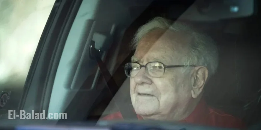 Warren Buffett Continues Three-Year Streak as Net Stock Seller