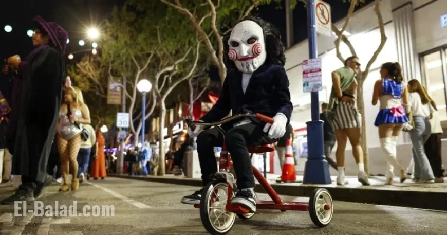 Santa Monica Boulevard Thrills at 2025 Halloween Carnaval