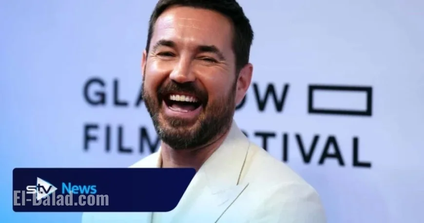 Martin Compston Hosts ‘Hoolie’ Musical Tribute to Sir Billy Connolly