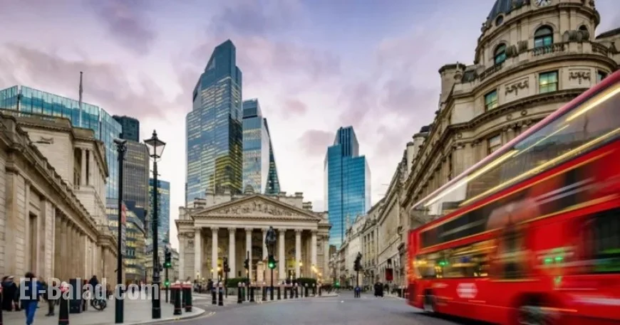 FTSE 100 Rises in November, Boosted by Oil Prices