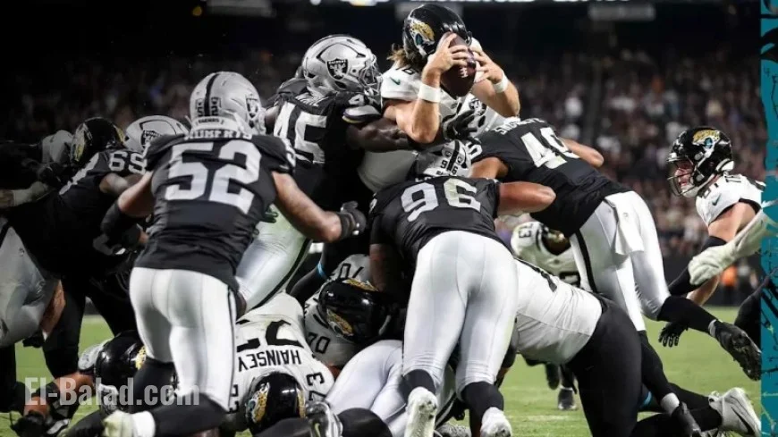 Jaguars Edge Past Raiders 30-29 in Thrilling Matchup