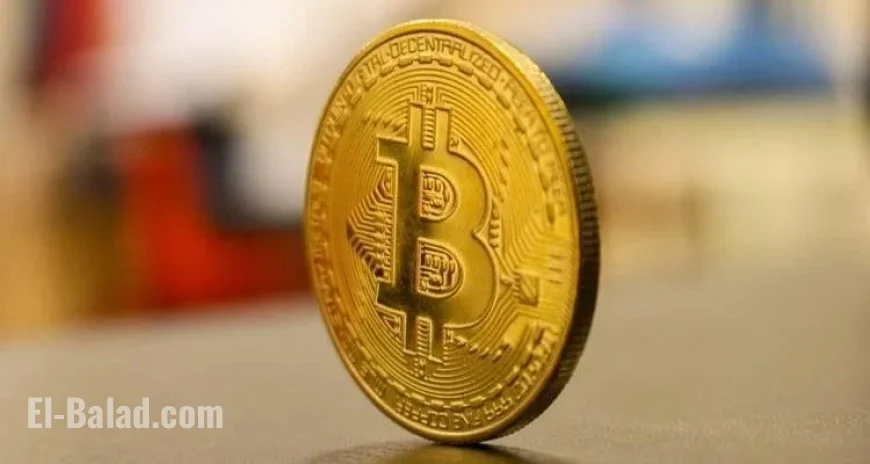 Bitcoin Dips as Fed’s Hawkish Stance and US Shutdown Persist