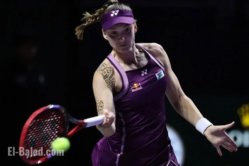 Rybakina Triumphs Over Alexandrova, Concludes Group Stage Undefeated