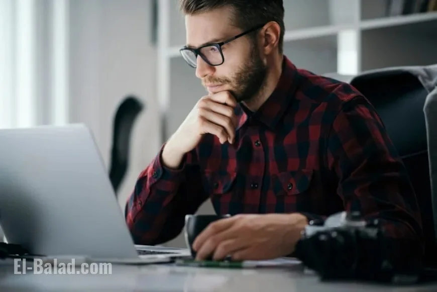 Are AI Growth Stocks Set for a Sell-Off or Continued Rise?