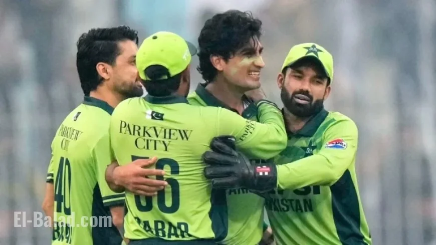 Pakistan Edges Win to Lead 1-0 in ODI Series