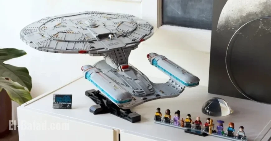 Lego Releases $400 Star Trek Enterprise Set with Iconic Minifigures