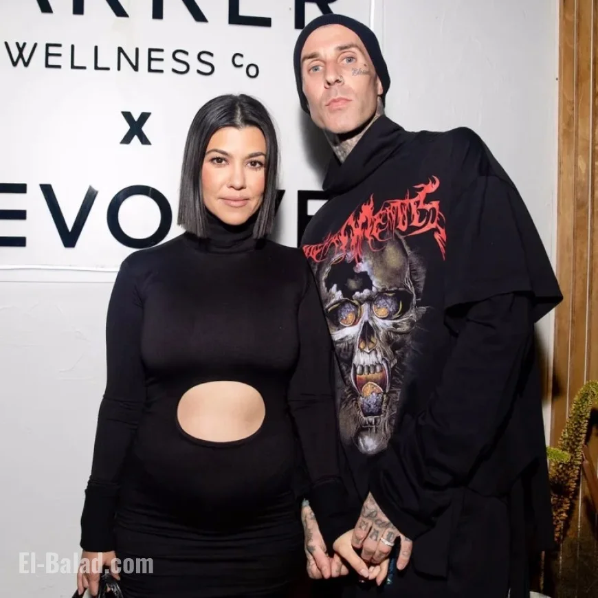 Kourtney Kardashian Criticizes Fans for Secretly Photographing Her and Travis Barker