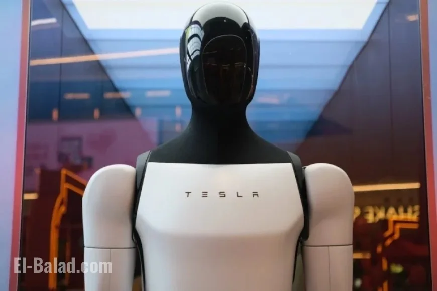 Elon Musk: Tesla’s Optimus Robot to Revolutionize Jobs and Enable Universal Income