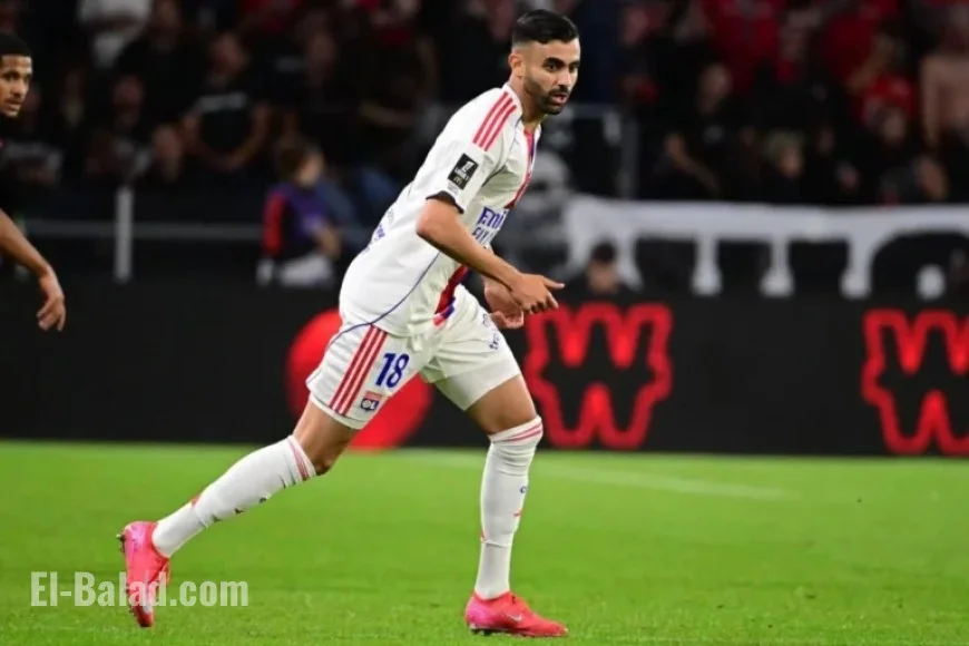 Rachid Ghezzal Leads OL as False Nine Against PSG