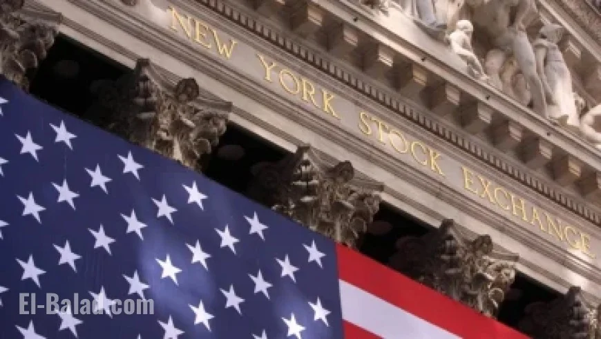 Small Businesses Halt Hiring Amid Key Role in U.S. Economy