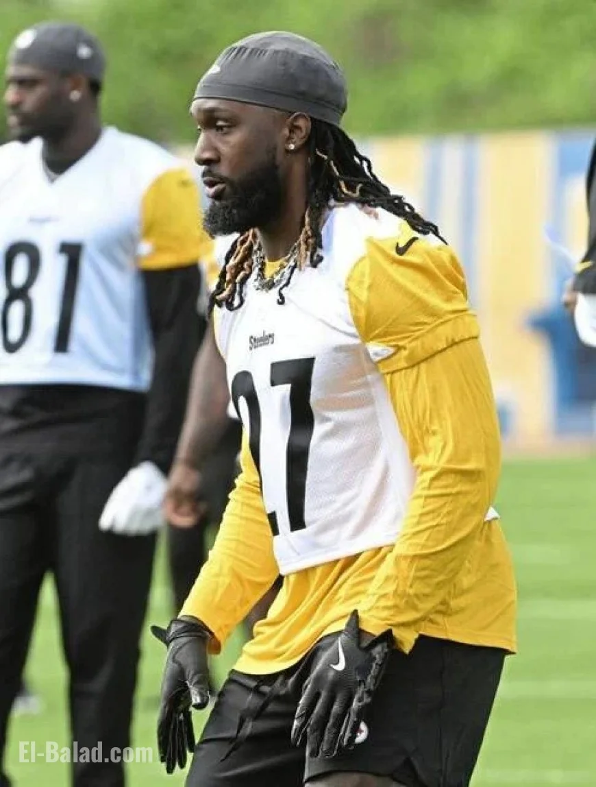 Steelers Elevate Trey Sermon, Mark Robinson for Chargers Game