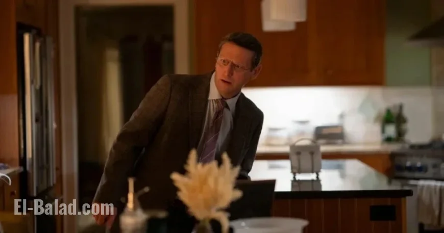 The Chair Company Review: Identify the Differences