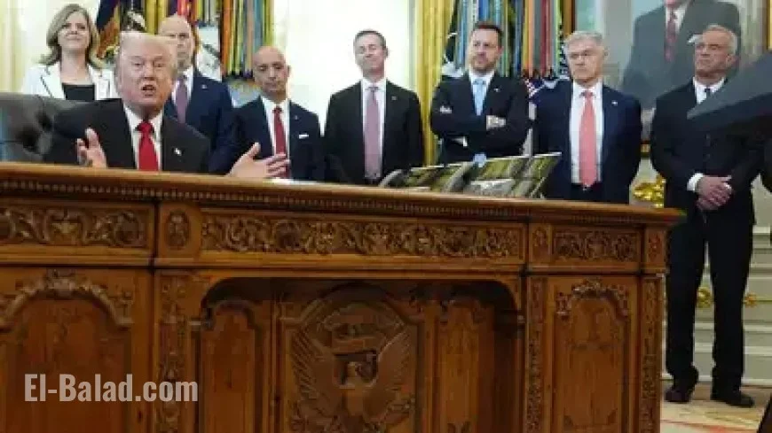 Resolute Desk: Viral Mar-a-Lago photo sparks claims—here’s what’s real and what remains unverified