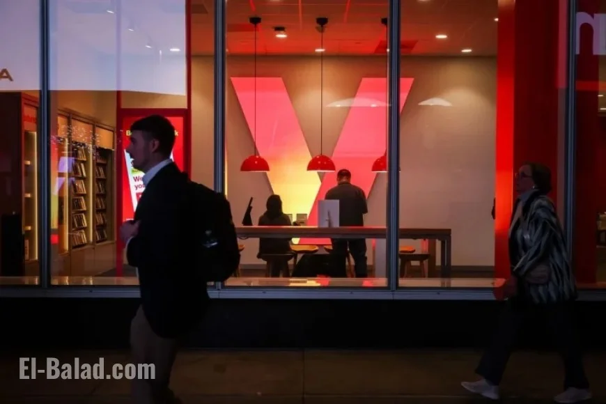 Verizon Considers 20,000 Layoffs Amid New CEO Leadership