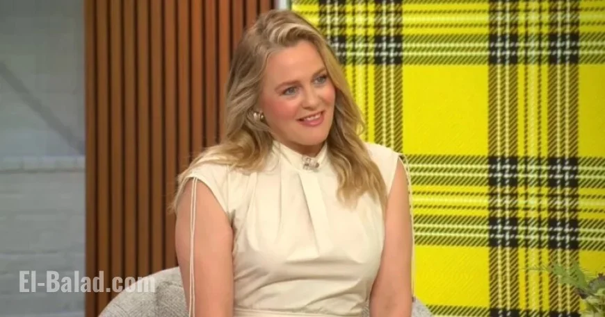 Alicia Silverstone Celebrates ‘Clueless’ 30th Anniversary, Stars in ‘A Merry Little Ex-Mas’