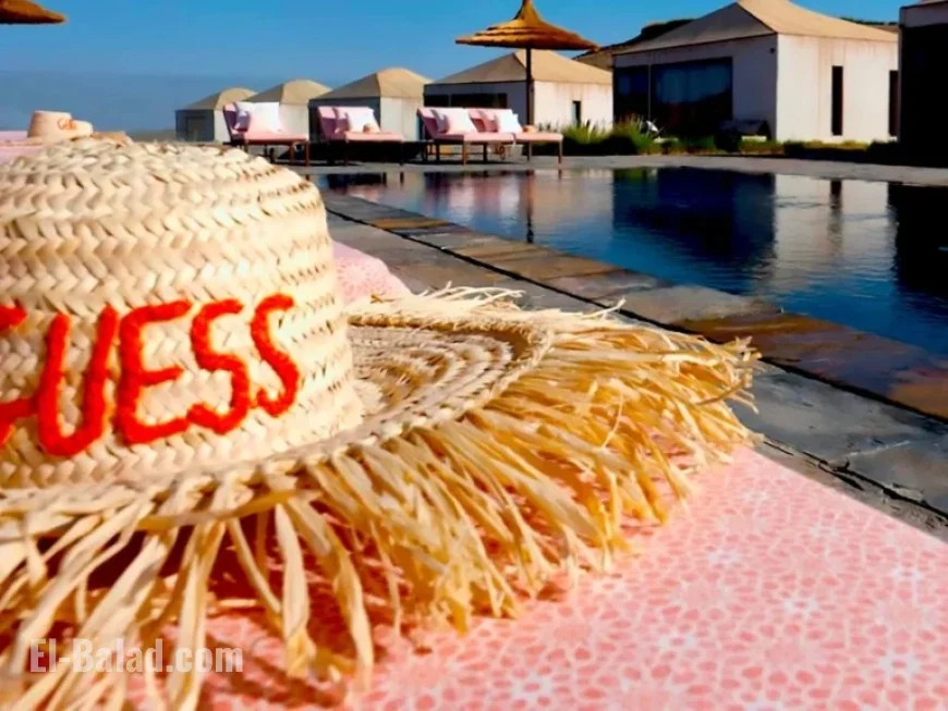 “Guess Explores Deserts and Desire in New Collection”