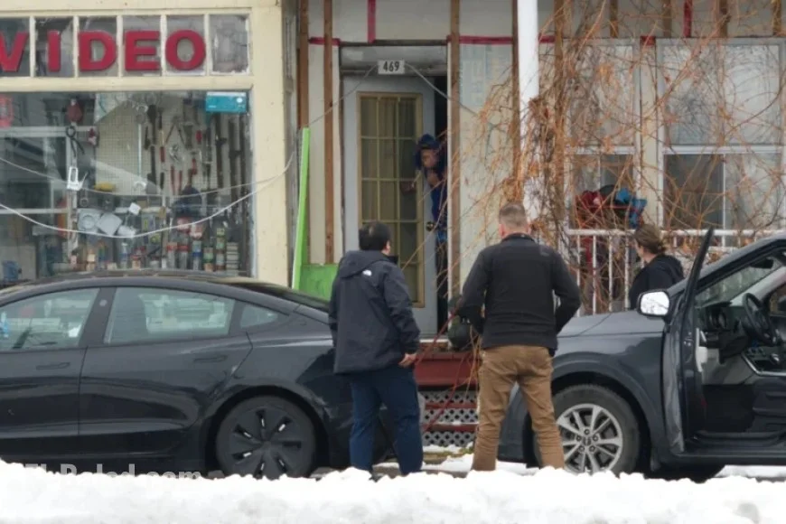 Swastikas in Saint-Barnabé-Sud | Yahia Meddah Deported to Algeria