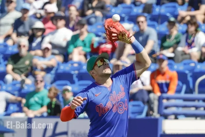 Athletics Sign Joey Meneses to Minor League Contract