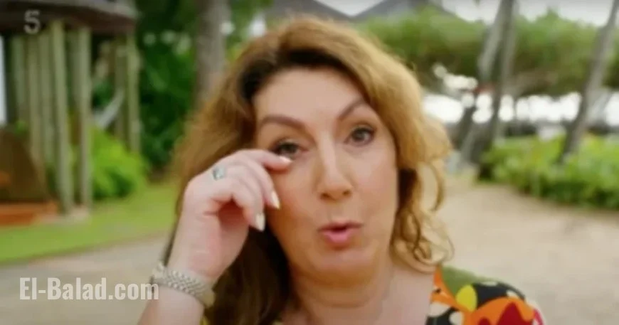Jane McDonald Pauses Show, Overcome by Emotional Message
