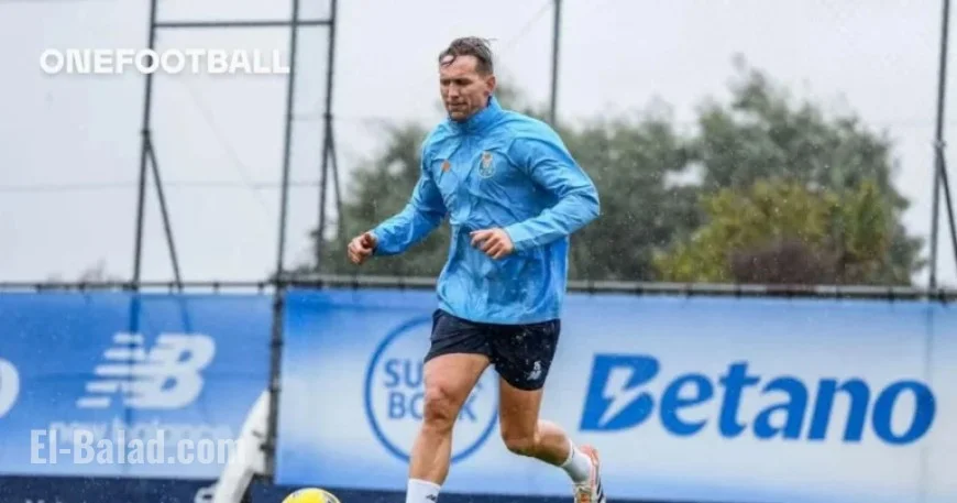 Bednarek, Sainz, and De Jong Ready for Sintrense Clash